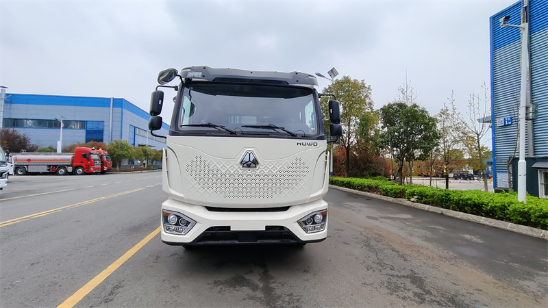 湖北程力豪沃18方壓縮垃圾車(chē)
